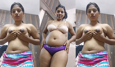 Desi Horny Mallu Girl Showing Her Pussy Fuck Hard
